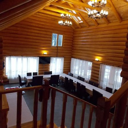 Pensiunea Izbucul Tauz Ghetari Екстериор снимка