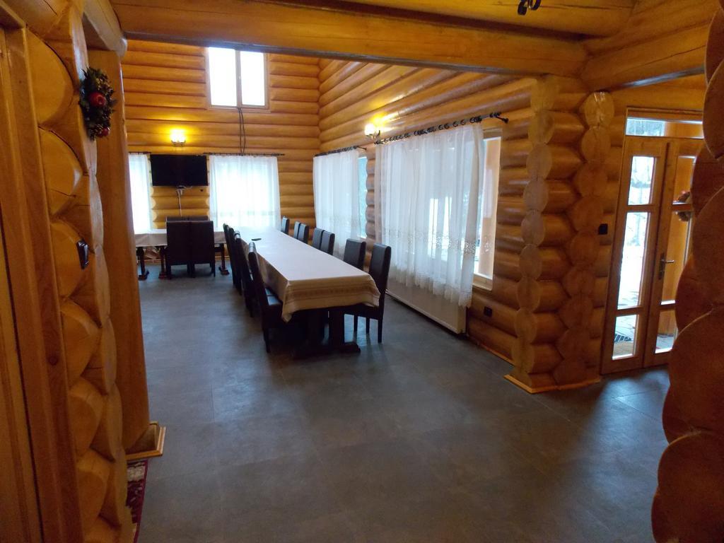 Pensiunea Izbucul Tauz Ghetari Екстериор снимка